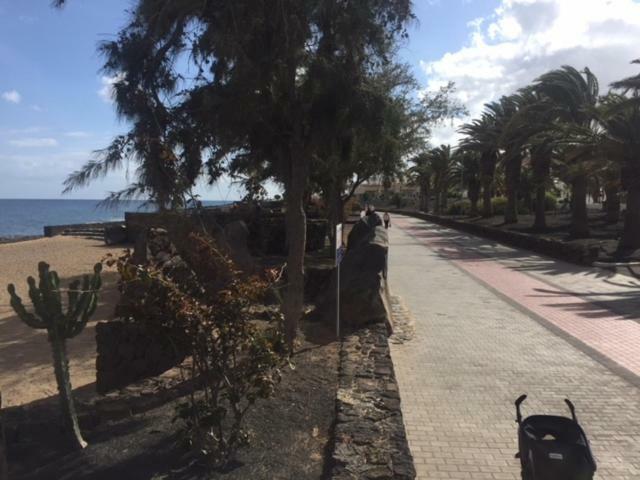 Reby Bastian Beach Costa Teguise Eksteriør billede